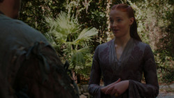 extant_GameOfThrones_4x01-TwoSwords_5057