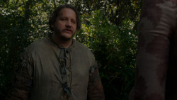 extant_GameOfThrones_4x01-TwoSwords_5059