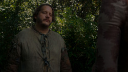 extant_GameOfThrones_4x01-TwoSwords_5065