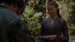 extant_GameOfThrones_4x01-TwoSwords_5072