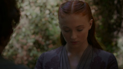 extant_GameOfThrones_4x01-TwoSwords_5092