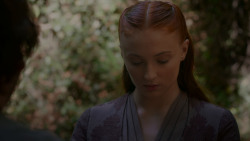 extant_GameOfThrones_4x01-TwoSwords_5093