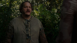 extant_GameOfThrones_4x01-TwoSwords_5098