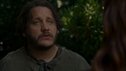 extant_GameOfThrones_4x01-TwoSwords_5112