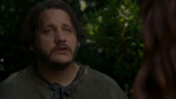 extant_GameOfThrones_4x01-TwoSwords_5114