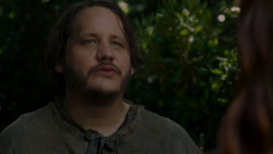 extant_GameOfThrones_4x01-TwoSwords_5151