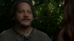 extant_GameOfThrones_4x01-TwoSwords_5152
