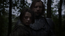 extant_GameOfThrones_4x01-TwoSwords_5171