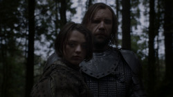 extant_GameOfThrones_4x01-TwoSwords_5174