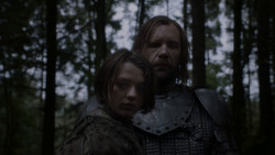 extant_GameOfThrones_4x01-TwoSwords_5175