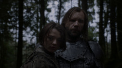 extant_GameOfThrones_4x01-TwoSwords_5176