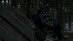 extant_GameOfThrones_4x01-TwoSwords_5195