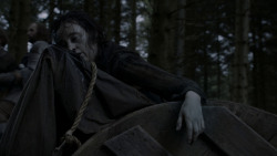 extant_GameOfThrones_4x01-TwoSwords_5202