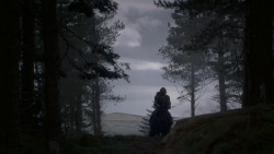 extant_GameOfThrones_4x01-TwoSwords_5208