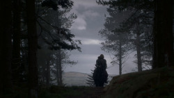 extant_GameOfThrones_4x01-TwoSwords_5210