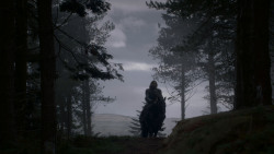 extant_GameOfThrones_4x01-TwoSwords_5214