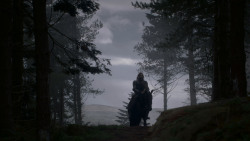extant_GameOfThrones_4x01-TwoSwords_5215