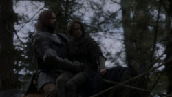 extant_GameOfThrones_4x01-TwoSwords_5228