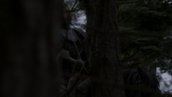 extant_GameOfThrones_4x01-TwoSwords_5233
