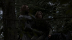 extant_GameOfThrones_4x01-TwoSwords_5235