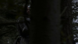 extant_GameOfThrones_4x01-TwoSwords_5237