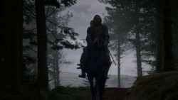 extant_GameOfThrones_4x01-TwoSwords_5240