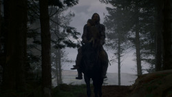 extant_GameOfThrones_4x01-TwoSwords_5242