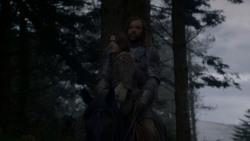 extant_GameOfThrones_4x01-TwoSwords_5258