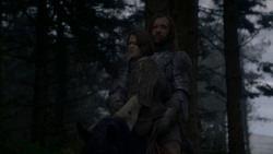 extant_GameOfThrones_4x01-TwoSwords_5260
