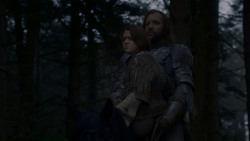 extant_GameOfThrones_4x01-TwoSwords_5262