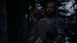 extant_GameOfThrones_4x01-TwoSwords_5266