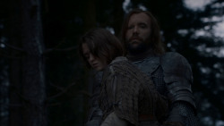 extant_GameOfThrones_4x01-TwoSwords_5267