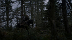 extant_GameOfThrones_4x01-TwoSwords_5268