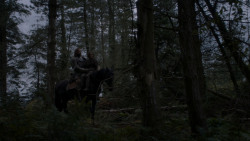 extant_GameOfThrones_4x01-TwoSwords_5270