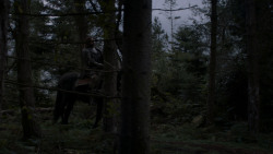 extant_GameOfThrones_4x01-TwoSwords_5281