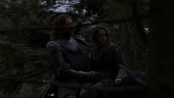 extant_GameOfThrones_4x01-TwoSwords_5285