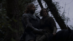 extant_GameOfThrones_4x01-TwoSwords_5289