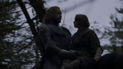 extant_GameOfThrones_4x01-TwoSwords_5291