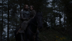 extant_GameOfThrones_4x01-TwoSwords_5294
