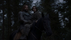 extant_GameOfThrones_4x01-TwoSwords_5297