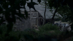 extant_GameOfThrones_4x01-TwoSwords_5309