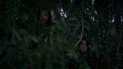 extant_GameOfThrones_4x01-TwoSwords_5324