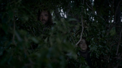 extant_GameOfThrones_4x01-TwoSwords_5327