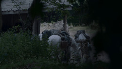 extant_GameOfThrones_4x01-TwoSwords_5328