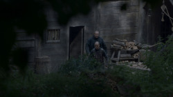 extant_GameOfThrones_4x01-TwoSwords_5335