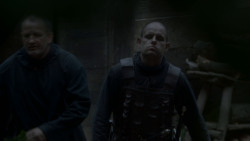 extant_GameOfThrones_4x01-TwoSwords_5346
