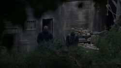 extant_GameOfThrones_4x01-TwoSwords_5357
