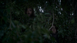 extant_GameOfThrones_4x01-TwoSwords_5359