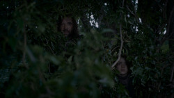 extant_GameOfThrones_4x01-TwoSwords_5360