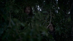 extant_GameOfThrones_4x01-TwoSwords_5361